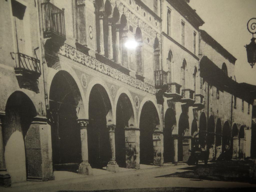 Palazzo Altinate - Note Di Piano Appartement Padua Kamer foto